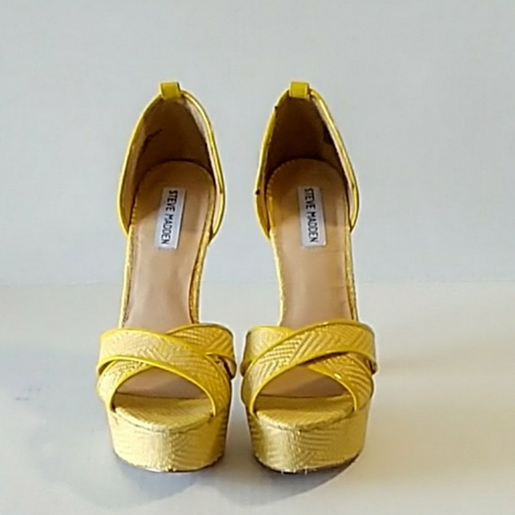 Steve Madden Peep Toe Canary Pumps! EUC! - Picture 4 of 5
